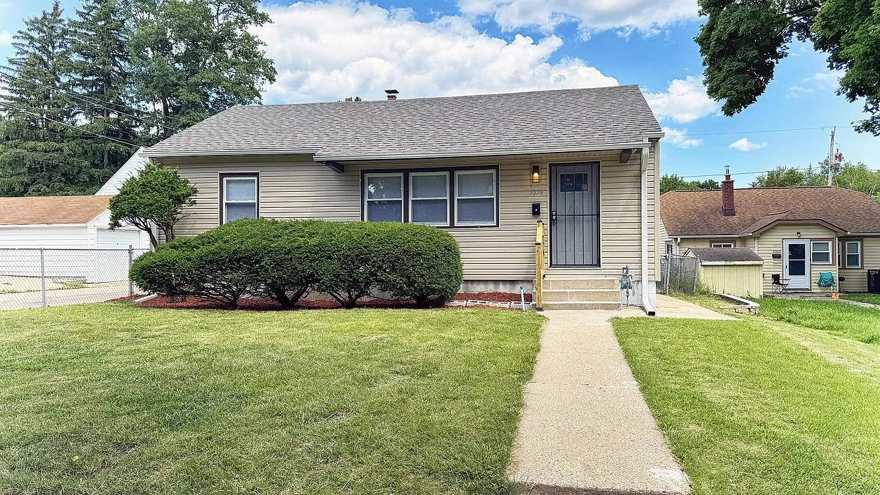 5356 North 49th STREET photo 1