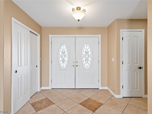 3rd image of 2063 Avalon Dr