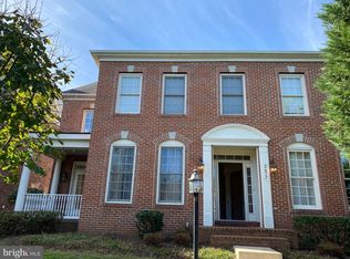 2477 Port Potomac Ave, Woodbridge, VA 22191