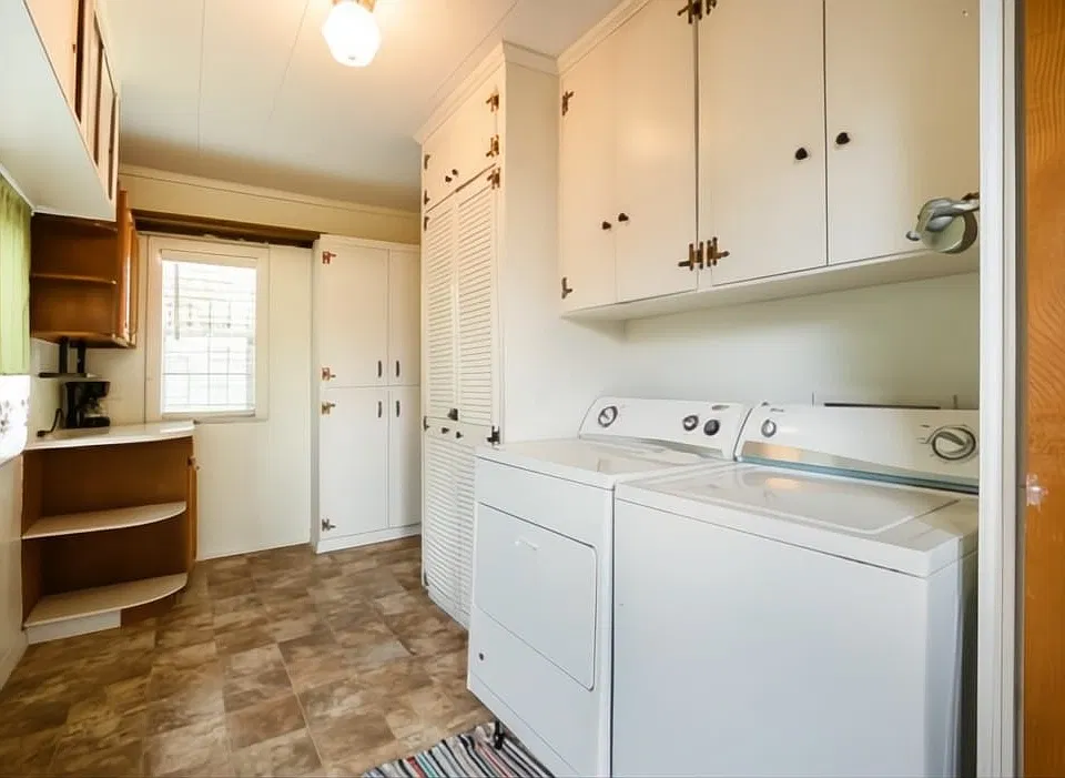 1411 & 1407 Leal St #4
