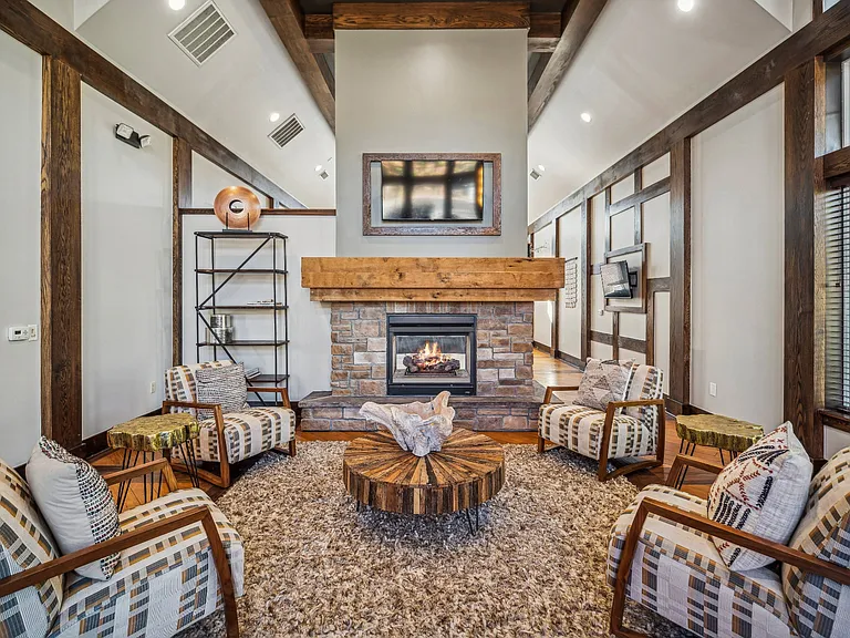 Berkshire Aspen Grove — Photo 11
