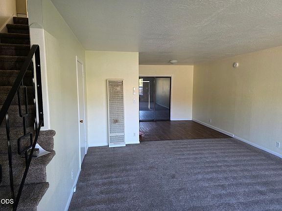 5th image of 711 SW Burgess St