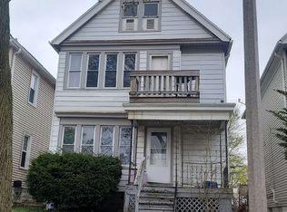 2463 S 19th St, Milwaukee, WI 53215