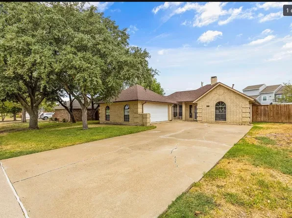 4009 Dorris Rd, Irving, TX 75038