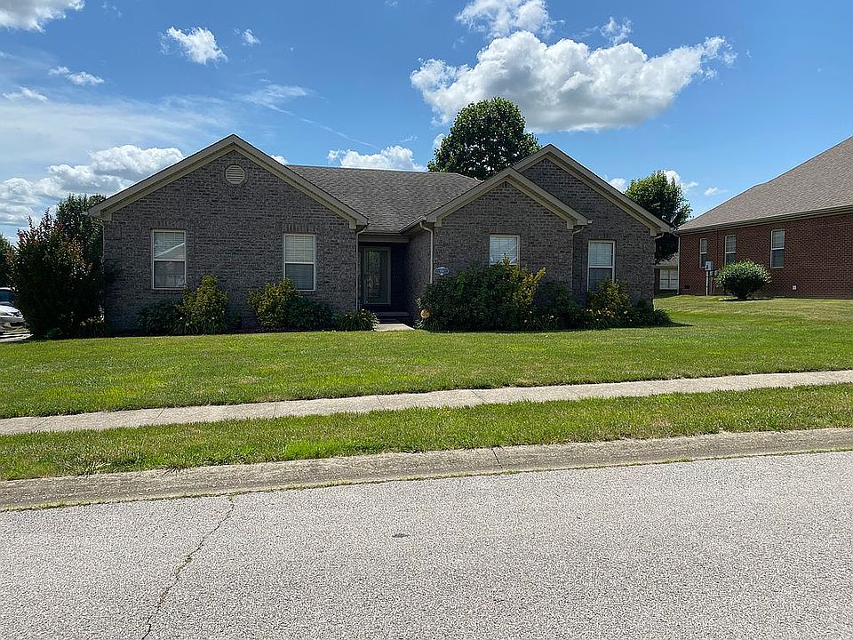 2nd image of 124 Castlewood Dr