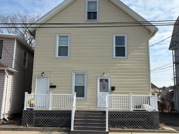 31 Park St #2, Thomaston, CT 06787