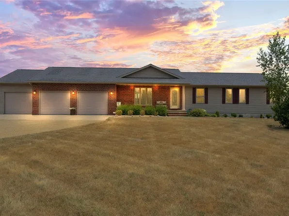 21860 Comet Ct, Monticello, IA 52310