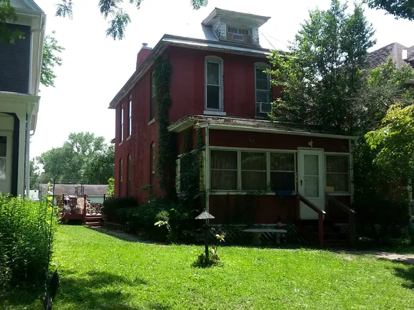 712 Cherry St, Quincy, IL 62301