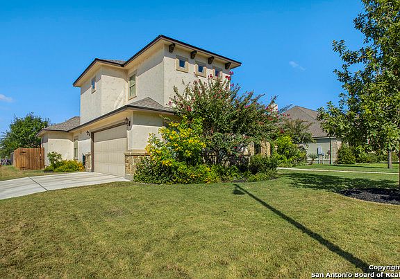 3rd image of 405 English Oaks Cir