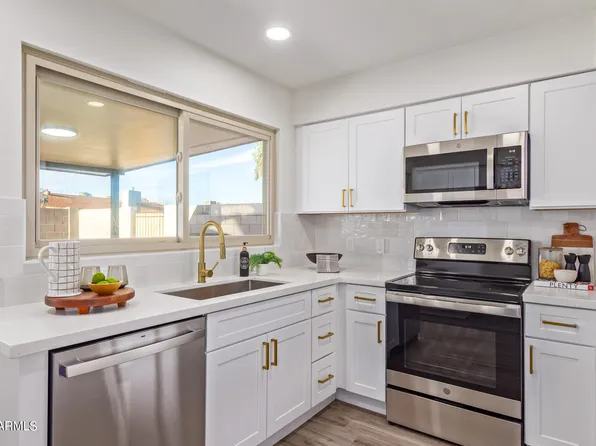 514 W SUNDANCE Way, Chandler, AZ 85225