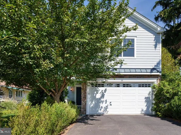 28 Hillside Rd, Princeton, NJ 08540