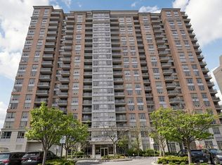 Strathaven Highrise, Mississauga, ON L5R 4G9