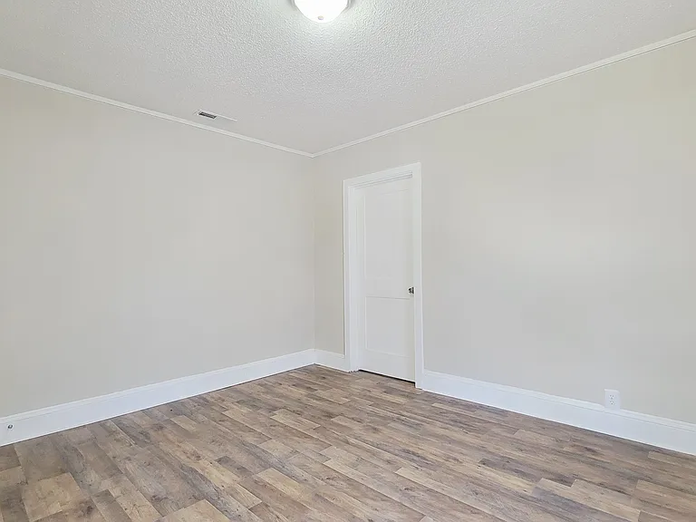 400 Walnut St #A — Photo 15