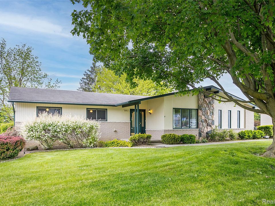 1st image of 34961 Drake Heights Dr