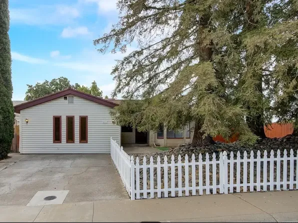 5861 Kimberly Hill Ct, Carmichael, CA