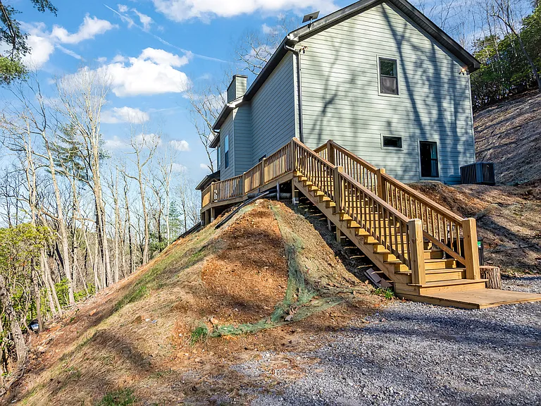 914 Hickory Dr — Photo 26
