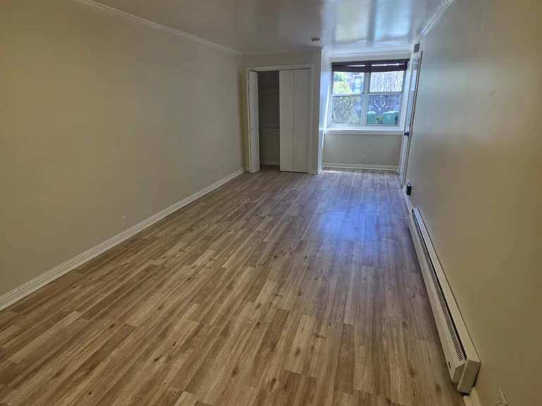 1513 Baker St #A — Photo 3