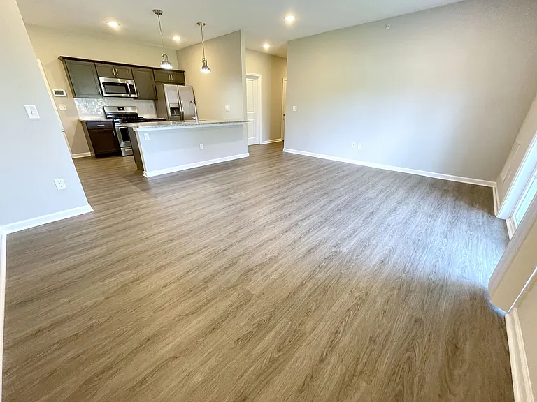 Orchard Grove Apartments — Photo 9