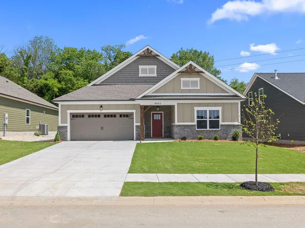 8892 Knolling Loop Unit 34, Ooltewah, TN 37363