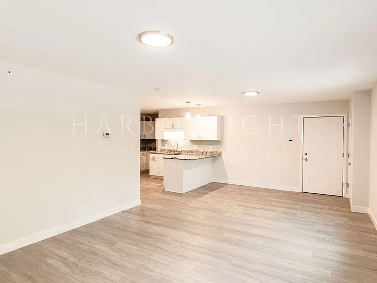 37 Mill Commons Dr #227 — Photo 10