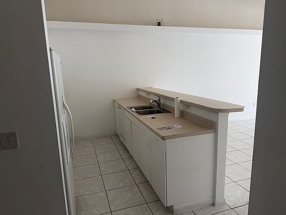 2nd image of 4507 SW 7th Pl #1