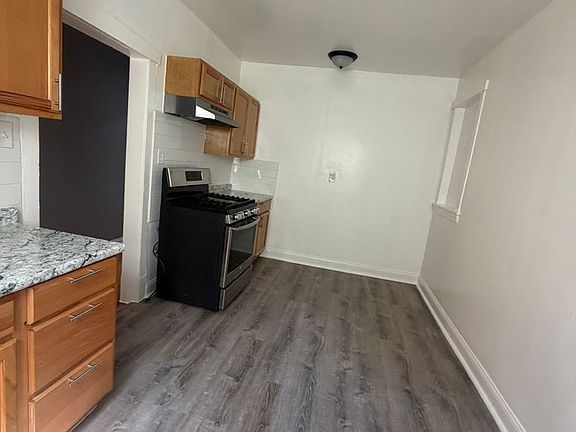 4th image of 7001 S Aberdeen St #1051-1
