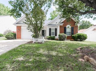 12319 Summer Creek Ln, Charlotte, NC 28269