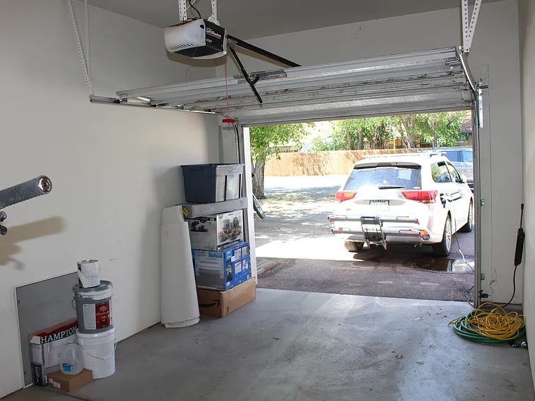 1008 W 3rd St #A — Photo 9
