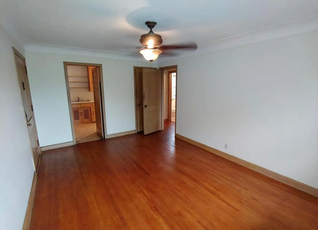 1 bed, 700 sqft, $1,150 — Photo 2