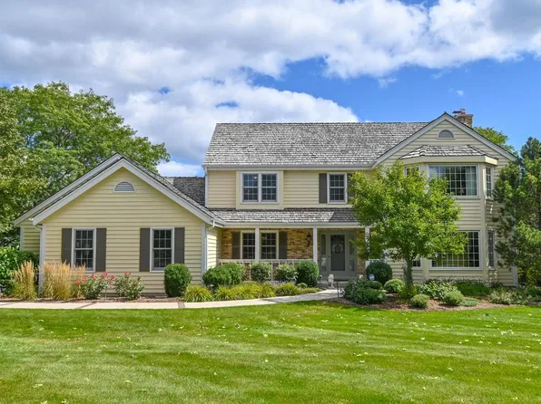 209 East Ironwood LANE, Mequon, WI 53092