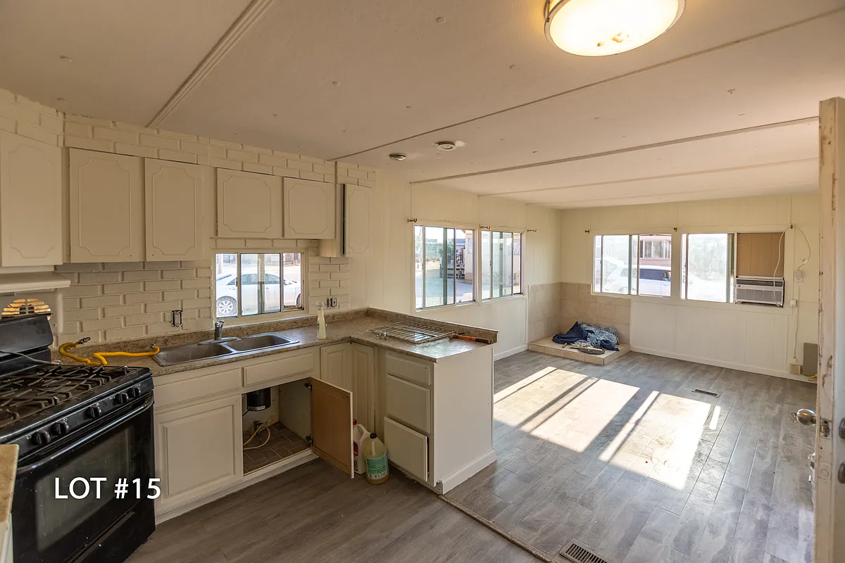 Building Photo - 11398 Bartlett Ave #15