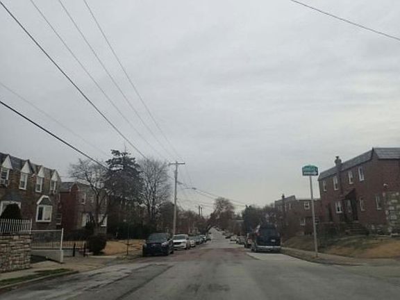 Exterior Neighborhood (street photo)