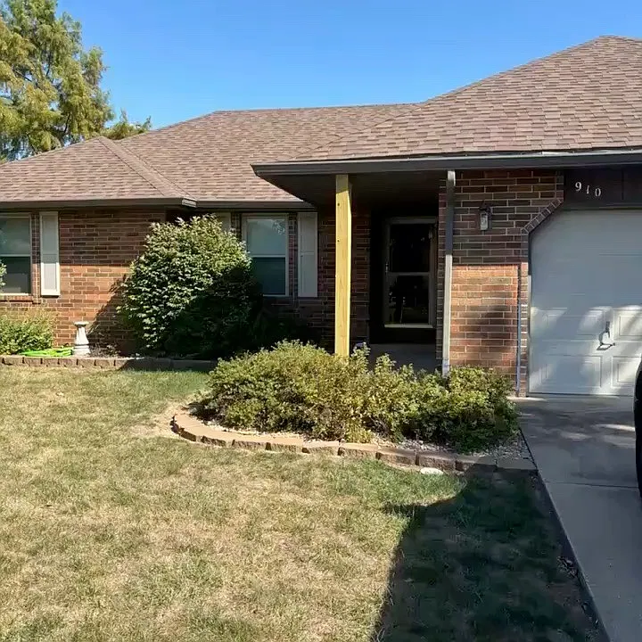 910 N Zed Tennis St