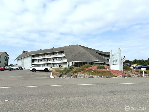 651 Ocean Shores Boulevard NW #108, Ocean Shores, WA 98569