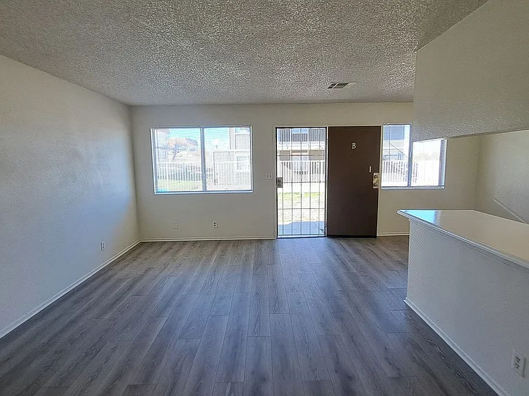 156 Judy Ln — Photo 4