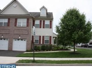 100 Raintree Xing, Hatfield, PA 19440