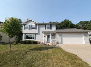 856 Ridgemont Dr, Burlington, WI 53105