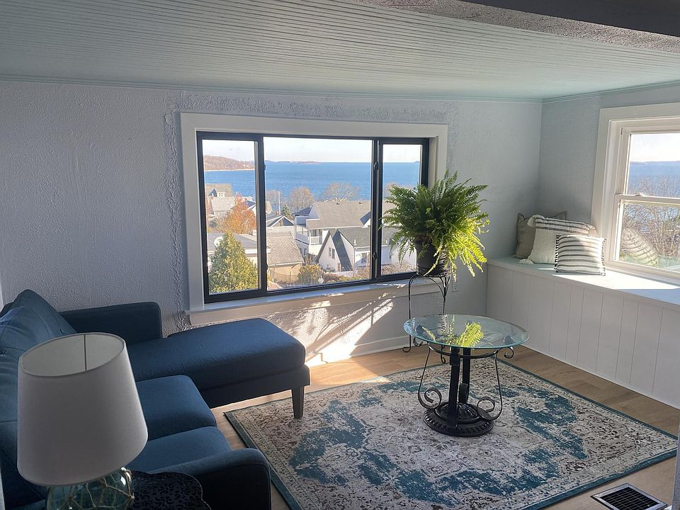 sun room/living room