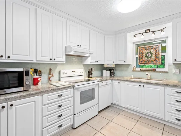 6007 Raintree Trail, Fort Pierce, FL 34982