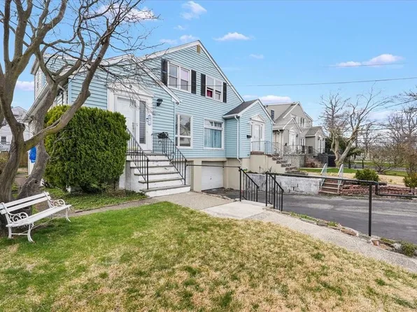 9 Ronalds Lane, New Rochelle, NY 10801