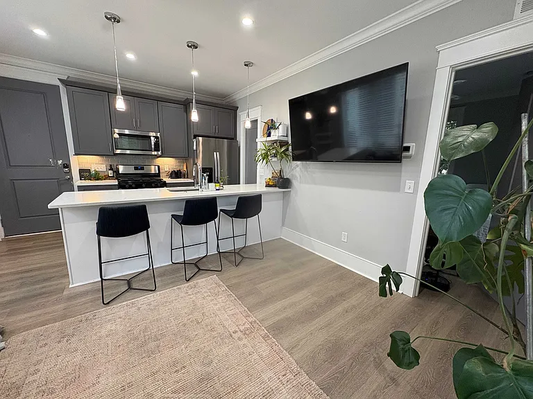 3 Sanctuary Ct #201 — Photo 4