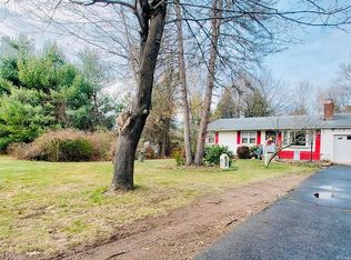 204 Scott Swamp Rd, Farmington, CT 06032