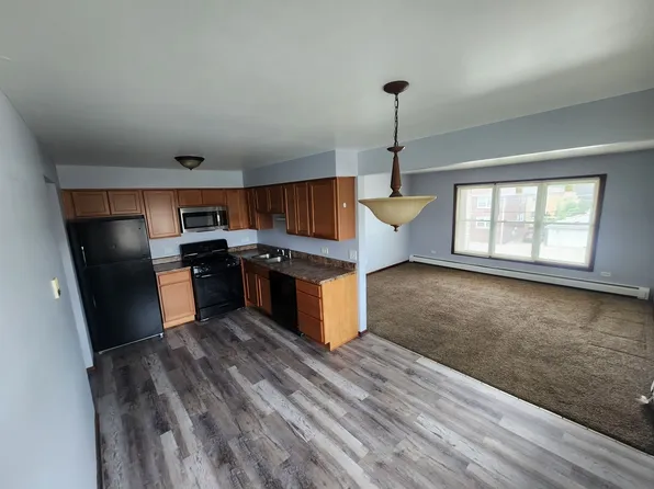 8911-8927 Gerritsen Ave, Brookfield, IL 60513