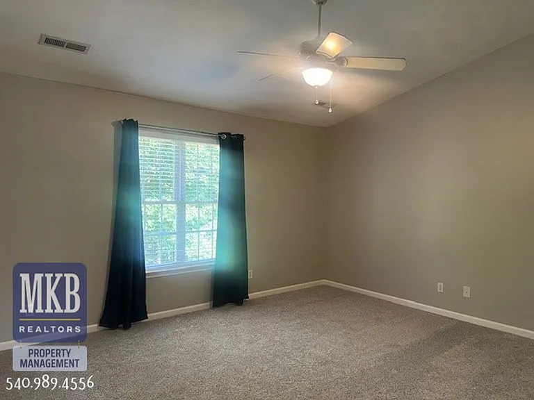 6564 Monet Dr — Photo 16