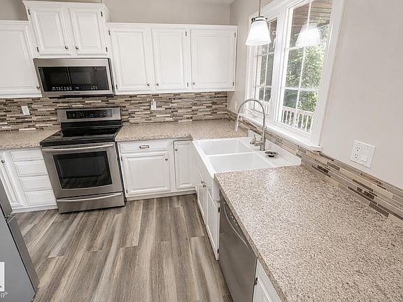 4th image of 4510 Lakeshore Dr
