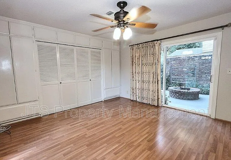 1060 Sand Bar Cir — Photo 41