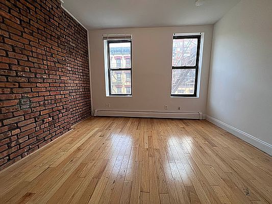 1st image of 109 Madison St APT 14