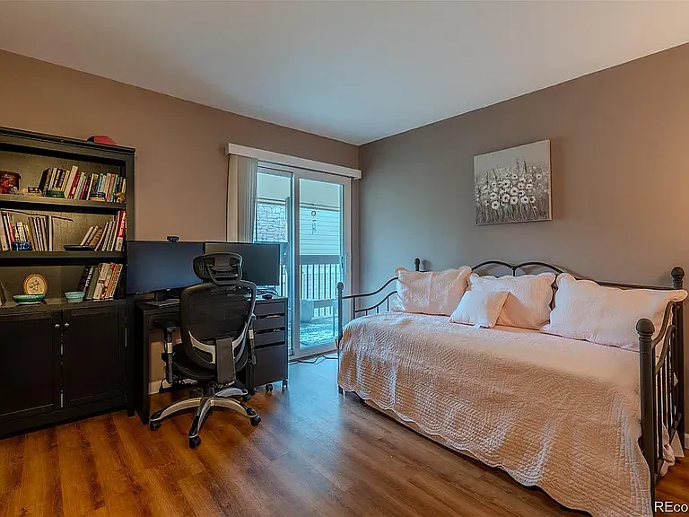 3414 S Eagle St #201 — Photo 16