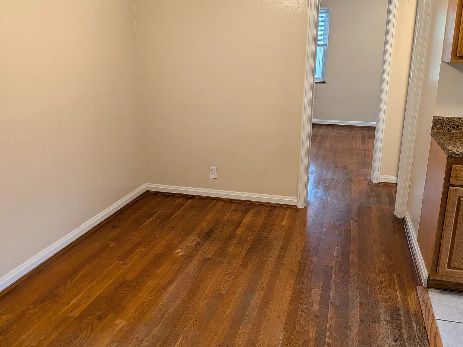 1 bed, 700 sqft, $1,295 — Photo 4