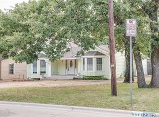 2966 Layton Ave, Fort Worth, TX 76117